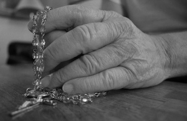 How the Rosary Helps Us Avoid “Everlasting Sin”